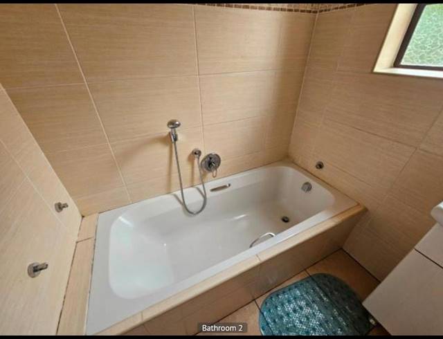 3 BEDROOM TOWNHOUSE FOR SALE IN WOODHAVEN